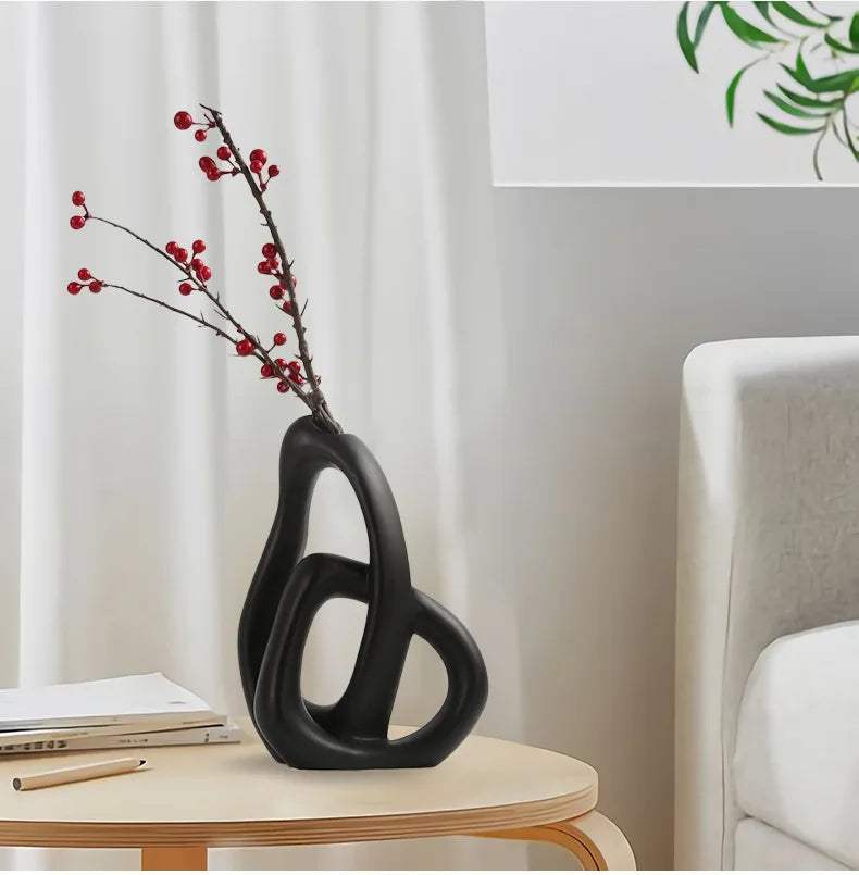 Nordic Ceramic Interlock Vase – Perfect for Bridal Showers, Weddings, Gifts, and Home Décor